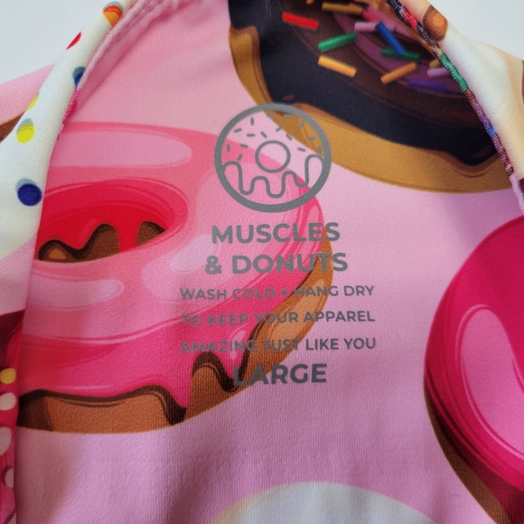 Muscles and Donuts Women’s Size Large Athletic Shorts Pink Donut Print - Picture 3 of 7
